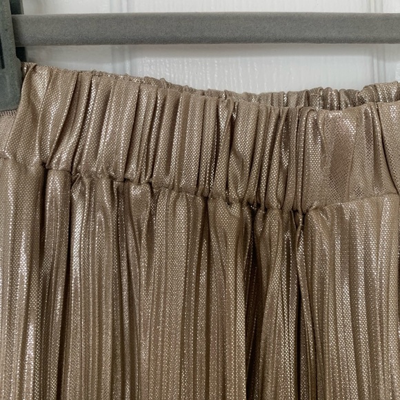 LUCY PARIS Bianca metallic champagne pleated wide leg pants M - Picture 4 of 6